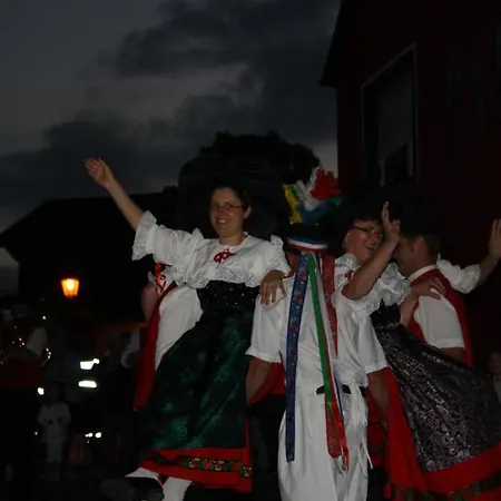 Gasthof Tilly's And House