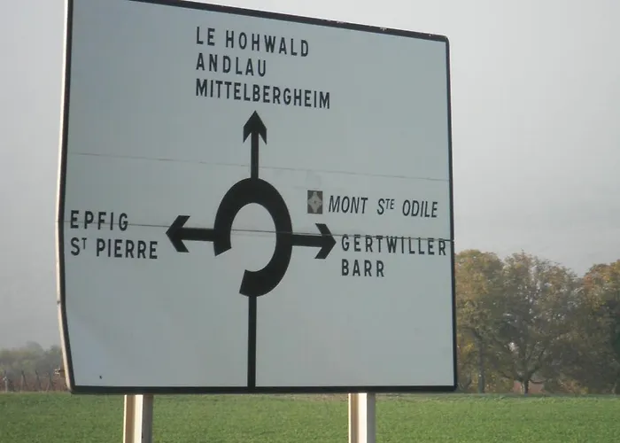 Tilly's And House 3*